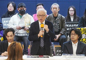 曹興誠自曝他過去是國民黨 批藍將中華民國當成過去式、要驅除紅色走狗