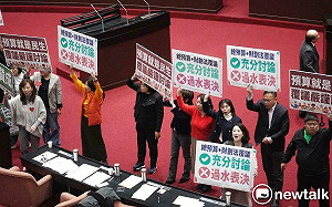 總預算覆議案》砲轟傅崐萁羞辱部會首長 綠批：詢答成廉價脫口秀 