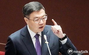 卓榮泰赴立院罕見不受訪 回北市自辦「班班有鮮奶」：很好