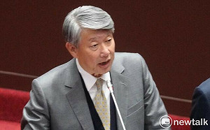 假外資滲透信用卡核心系統 郭智輝證實為中資：將開罰217萬元 