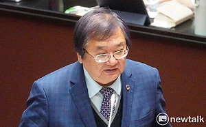 內閣改組遇阻礙？ 傳邱泰源拒辭衛福部長   周玉蔻怒斥：要造反嗎？ 