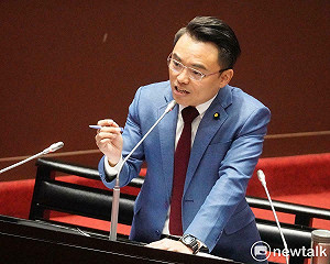 沈伯洋稱民進黨提的假日都被擋 洪孟楷揭:綠委、政院從頭到尾沒提版本