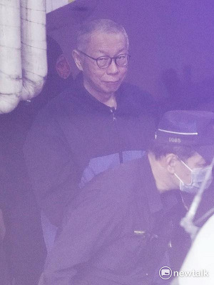 柯文哲出庭大暴走 律師喊司法不公:一般人早就現行犯逮捕 還讓你這麼囂張