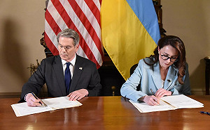 川普第一個免關稅國出現! 與烏簽下礦產協議 對普丁釋出反制訊號