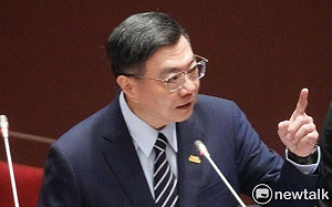 黃國昌問「未來台美不會談匯率問題？」卓榮泰：未來我們不敢斷言