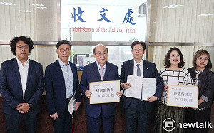 綠黨團提總預算案、財劃法釋憲 柯建銘：若違憲、台電1千億元即已撥補
