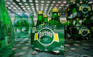 蔡筱穎觀點》跌下神壇？沛綠雅「天然礦泉水」長期不合規！醜聞曝光銷量大幅下滑