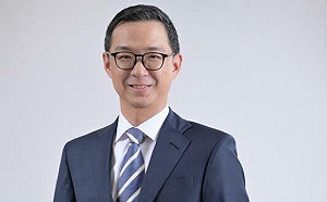 少主接棒就定位！蔡宗翰、蔡宗諺進入國泰金董事會 蔡宗翰獲選為副董事長