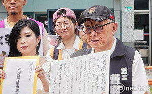 曹興誠質疑國民黨拒絕公開辯論：有理為何害怕？