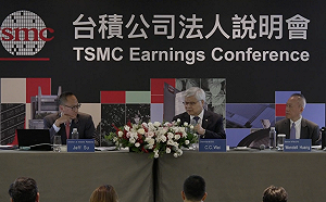 專家看盤》台股飆近歷史天花板！AI 蘋果效應點燃多頭 蘋概受惠股出列