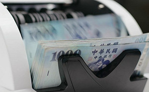 國內13家金控前七月賺逾3,000億 含「金」量高台股ETF吸人氣