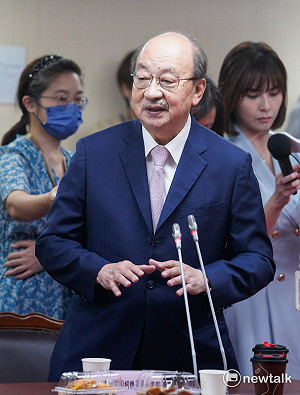 總召保衛戰延燒! 柯建銘駁斥退位傳聞:強調「六長」改組