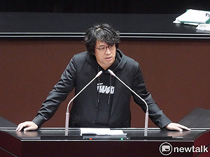 中共威脅對沈伯洋全球抓捕  陸委會譴責：迫國人自我審查 形塑寒蟬效應