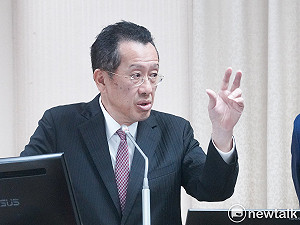 卓榮泰、顧立雄挺官兵救災：壓壞車不追責  國防部將依法補償