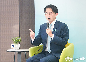 黃國昌稱「蘇巧慧鼓勵選到底」周軒：找理由牽拖  一點GUTS都沒有 洗洗睡吧！