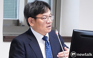 羅唯仁疑帶走台積電機密去英特爾？ 國發會主委曝：他一年多前已調離核心職務