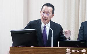 火藥案爆氣 「有人說你說謊嗎？」 顧立雄怒嗆馬文君：你啊！