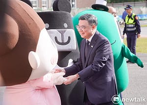 卓榮泰：明年文化幣擴大發放  13-22歲全面領取1,200點