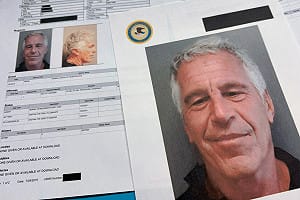 戴電子腳鐐仍犯案！艾普斯坦服刑期間持續性侵 模特兒公開受虐經歷