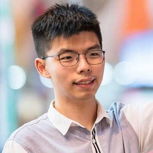 黃之鋒恐被判處終身監禁 府院發聲：停止迫害並釋放遭不當拘押的民主人士
