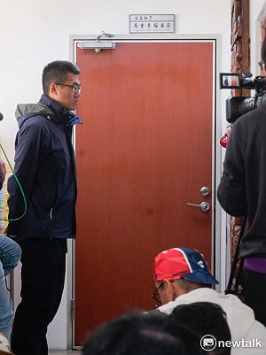 高金素梅上月才站台、今傳遭搜索　黃國昌震驚：司法不該打壓異己