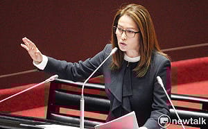 高金素梅遭搜索 翁達瑞開酸：山地原住民立委的「山地」在陽明山