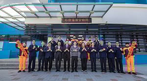 賴清德小年夜下鄉慰勉海巡署布袋漁港安檢所 盼共同奮鬥守護國安