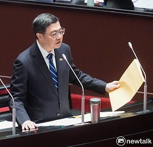 赴日收據都在牛皮紙袋  卓榮泰：但私人支出不需要向大家提出