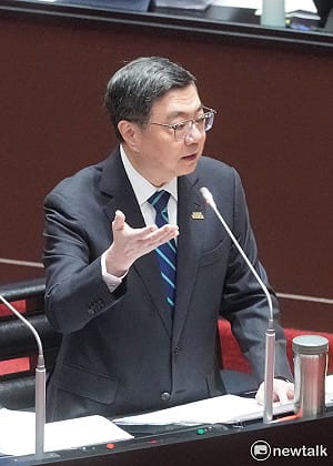 未來不副署藍白爭議法案？ 卓榮泰未正面給答案 