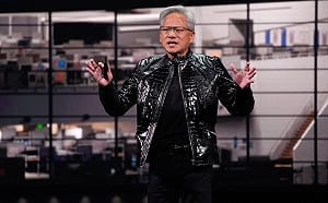 睽違4年 黃仁勳拋AI「5層蛋糕架構」！未來最搶手工作曝光