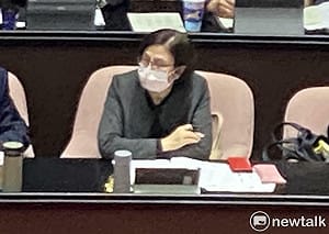 楊珍妮又臨時缺席立院 白委諷：我不能霸凌不讓妳請病假　
