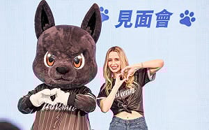 費嫂來了！在台與歐告相見歡  費仔聯名商品明中午限量開搶