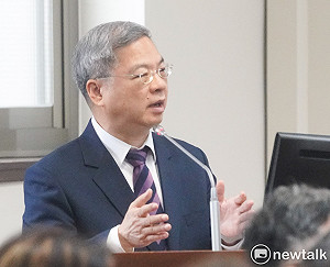 中央地方談毒油通報義務互嗆  作家：非常嚴人寬己的雙標