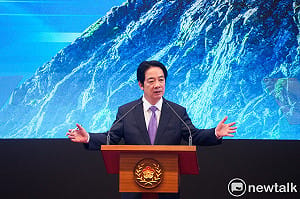 賴清德批鄭麗文「兩腳說」：擋軍購自斷一隻腳、見習近平被中國砍斷另一隻