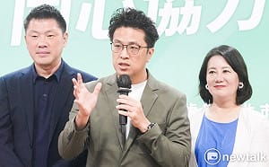 沈伯洋自譽「有腦袋不空」! 他開酸：真的急了 怕被看破手腳