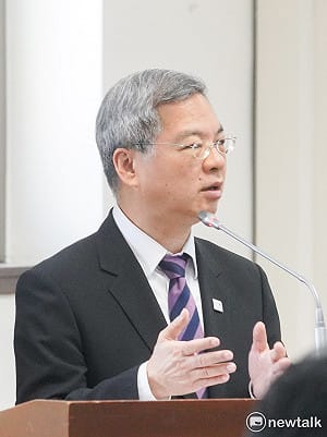 經長：進到台糖的油絕對合標準 後續看能不能上架　