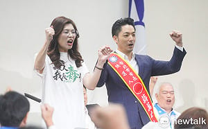 徵召拚連任！鄭麗文介紹蔣萬安出包 先喊「睡在一起」又口誤「睡議長」