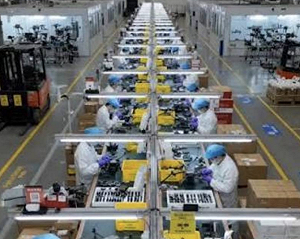 這就是俄「創新企業」? 買中無人機轉貼俄標籤裝國產 普丁還曾參觀給補助