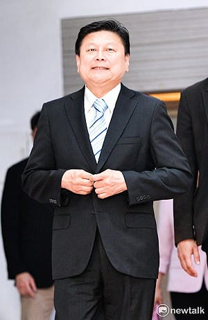 傅崐萁是無法迴避的政治符號！何啟聖批國民黨：不敢撕掉黑金標籤  憑什麼重返執政？
