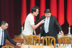 卓榮泰稱不副署防「在野獨裁」 黃國昌轟：他橫了心要獨裁