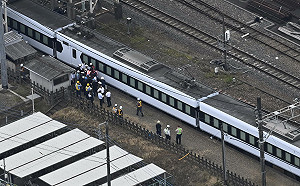 安全大國爆致命工安意外！ 日本東武特快車直撞除草團隊  4人不幸身亡