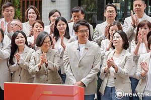 蔡英文問沈伯洋：你的競總主委究竟是誰啊？