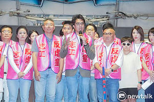 蔣萬安沒出席！沈伯洋上凱道反虐童喊「我非常的急」批托推責任非常可惡