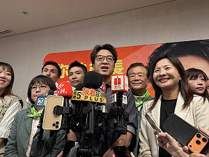 沈伯洋：下午五分埔「洋流」有1.6萬報名、要來問家人站哪裡