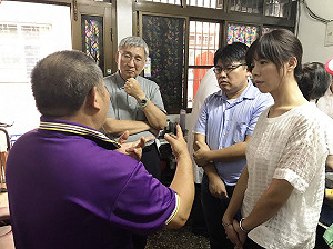 中秋送暖「馨」關懷！洪慈庸探重傷被害家庭