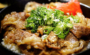 生吃青蔥導致肝炎？食藥署：受汙染就有可能