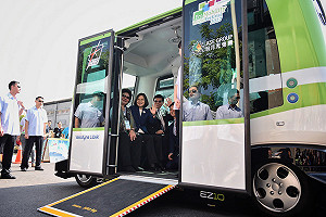 盛讚是黨與國家重要資產   蔡：陳菊不會退休  不論有無職務