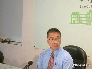 政院：李翔宙並沒有為求官加入民進黨