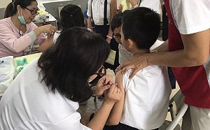 台中防流感 27萬學生打疫苗