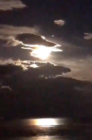 中秋節小行星撞雲南  威力相當540噸TNT